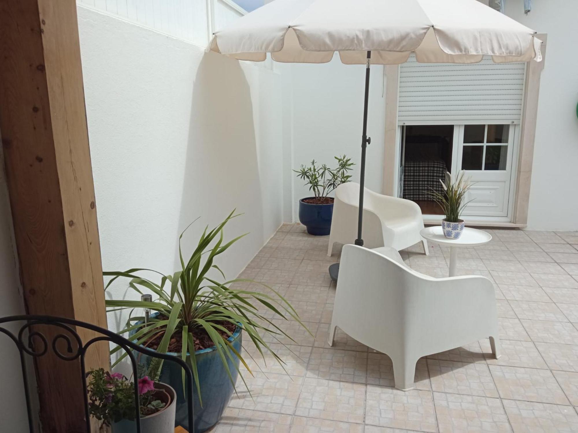 White Guest House Peniche Exterior foto
